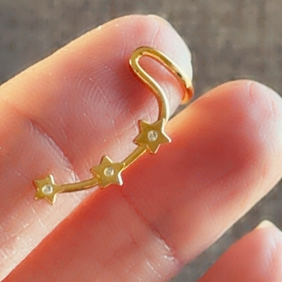 14k Gold Vermeil Star Ear Cuff - Picture 8 of 8